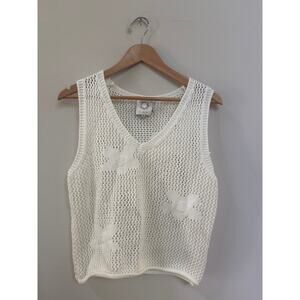 Lili Sidonio Ivory Open Stitch Sleeveless Sweater Floral Cottage Coastal Small